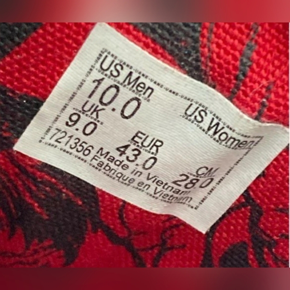 Vans Marvel Avengers Captain America Old Skool Sneakers Men's Size 10 MSRP $100 - Picture 6 of 8